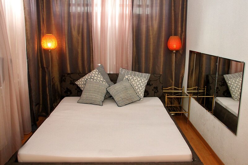 Studio Ohlala in Zurich/ Elvetia, 300 CHF/ ora